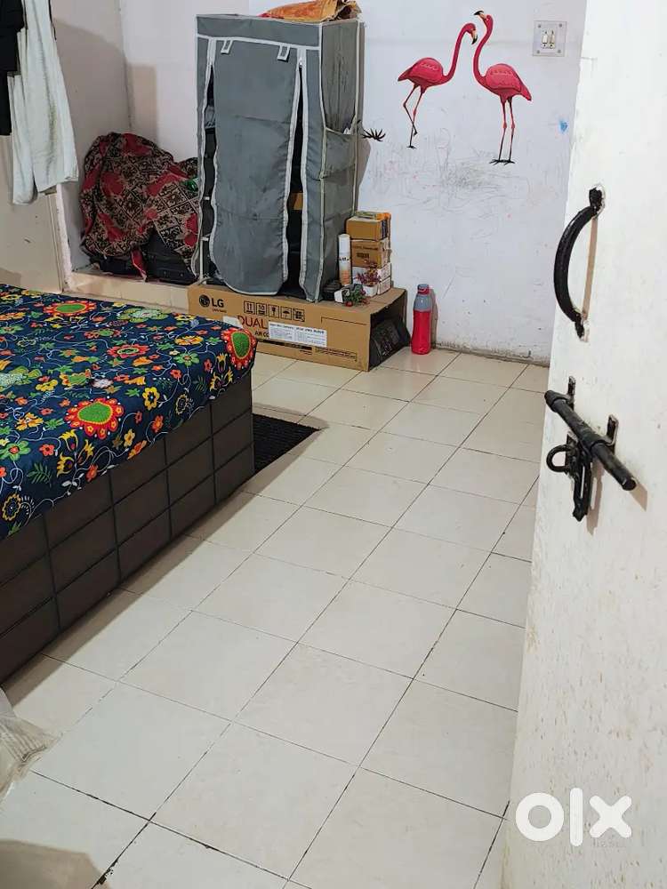 1 room attached washroom