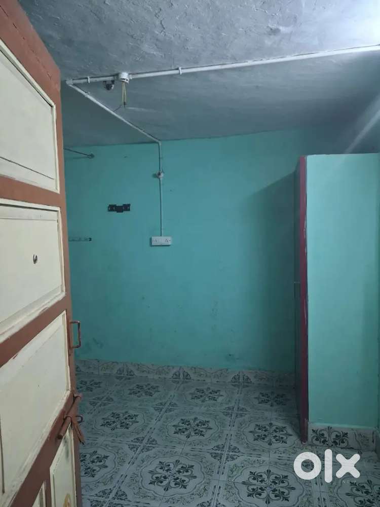 8000Rps rent 1 Room kitchen contact