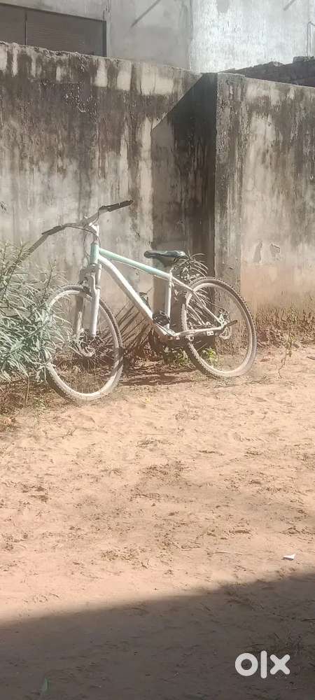 Modern 1969 cycle in good condition and very