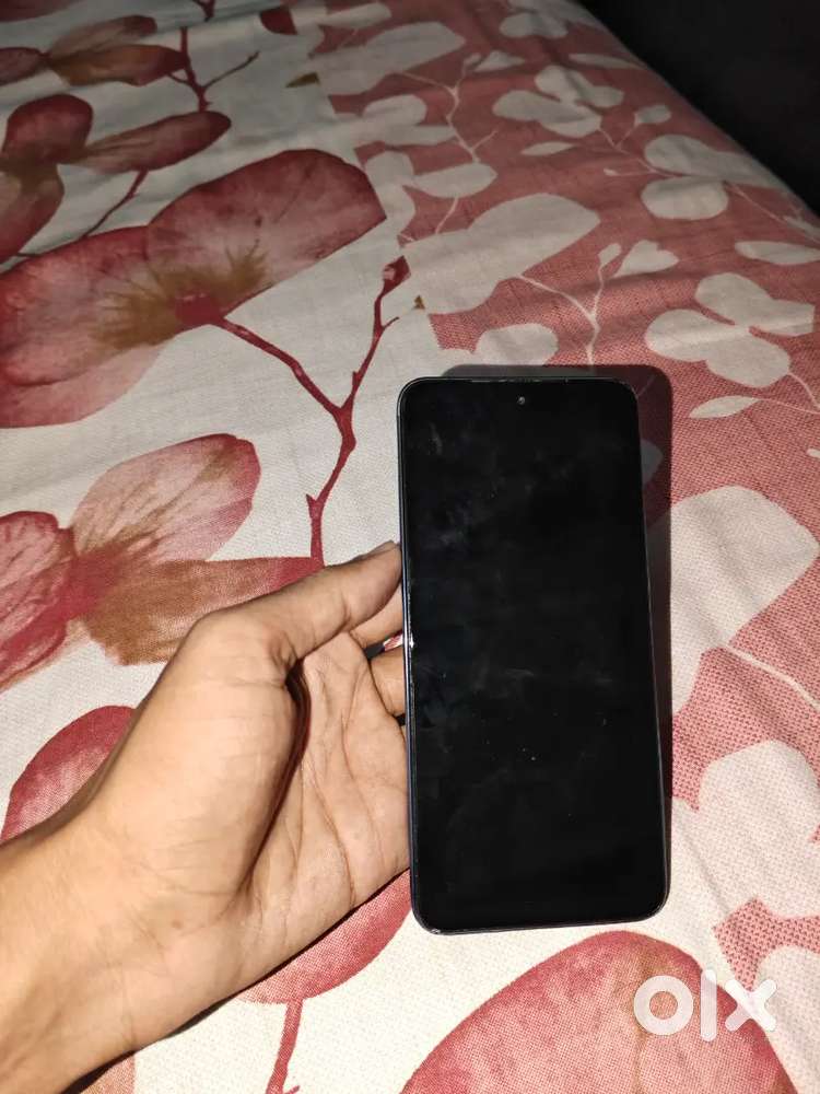 Redmi note 10s hai , display change hua hai acchi quality ka hai