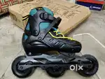 Adjustable inline roller skates