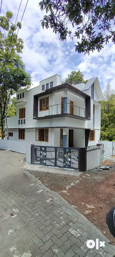 Kakkanad palikkara 3 bhk new house for sale 5 cent 1550 sqft