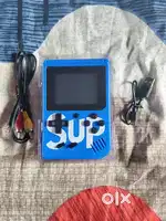 SUP GAMEBOX 400 IN ONE GAMES WITH CHARGER AND AUDIO VIDEO CABLE