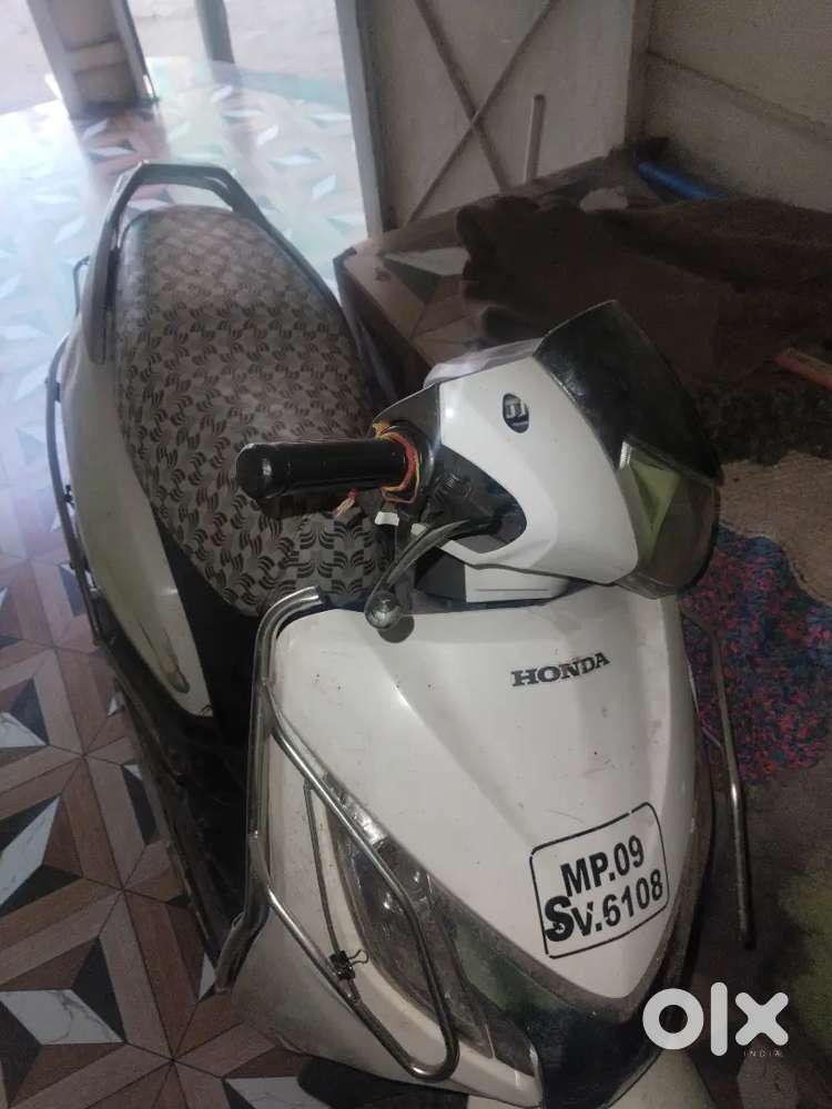 Activa  petrol good condition