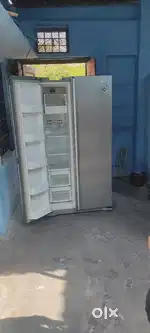LG Refrigerator 21000 Only