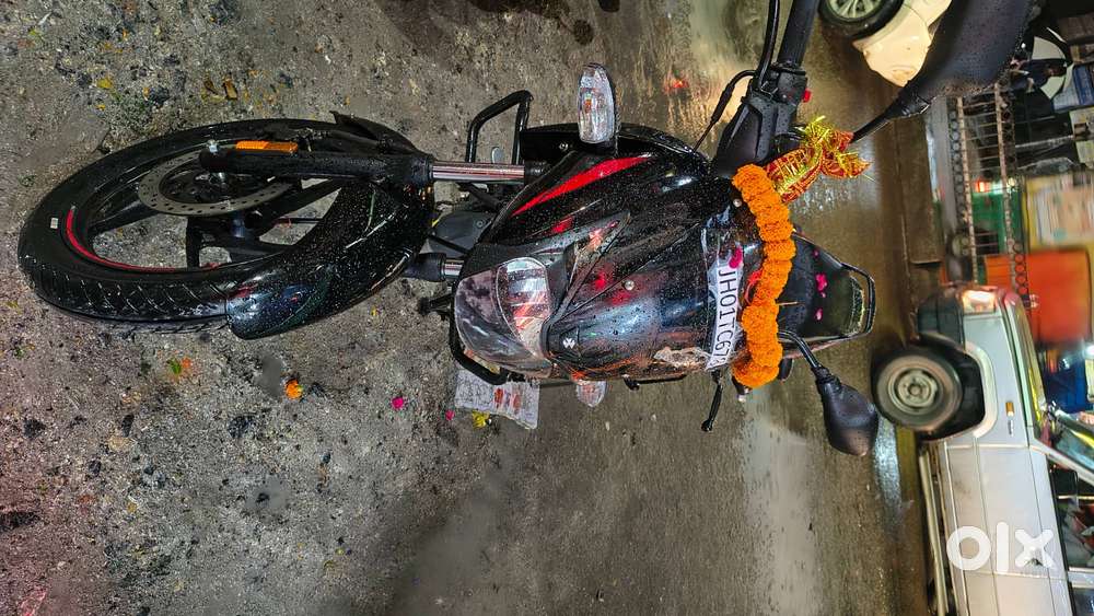 BAJAJ PULSAR 125 NEON