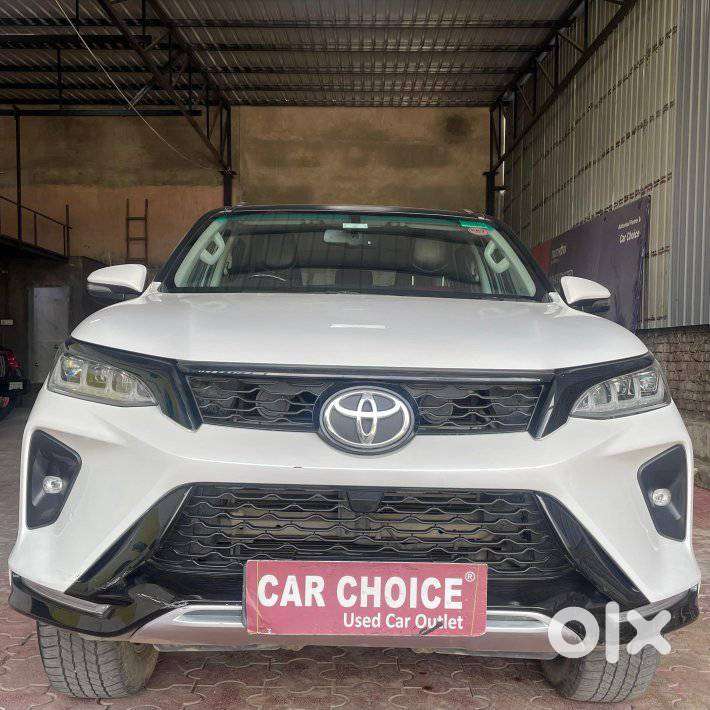 Toyota Fortuner Legender 4X2 AT 2.8, 2023, Diesel