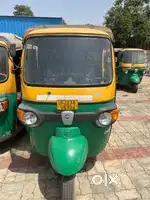 Piaggio cng ricsha