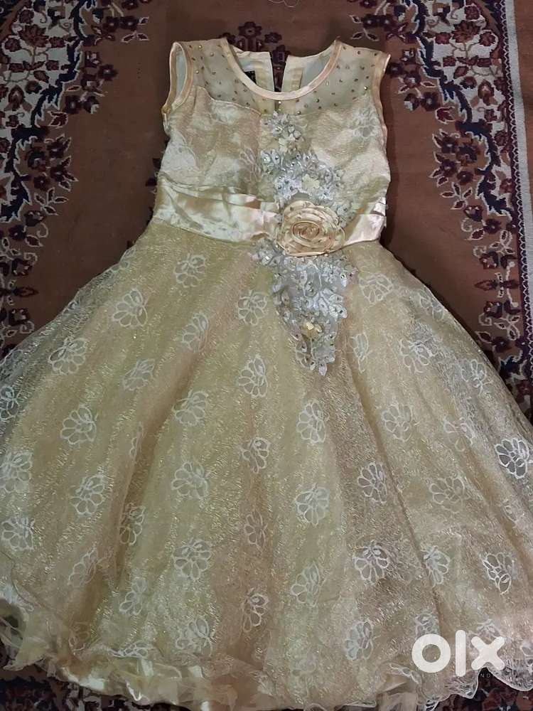 Golden dazzling dress
