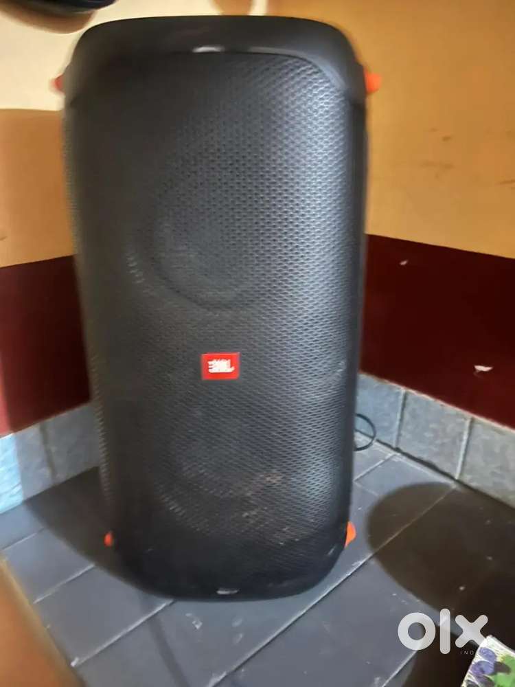 JBL Party box 110