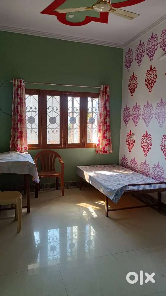 Furnished rooms available for rent