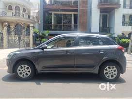 Hyundai i20 Sportz 1.2 MT Dual Tone, 2017, Petrol