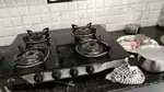 4 burner Gas stove