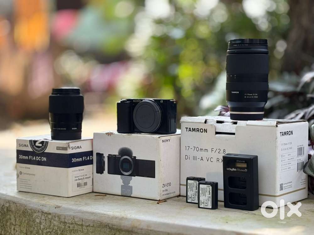 ZV-E10 + 17-70 Tamron + 30 Sigma
