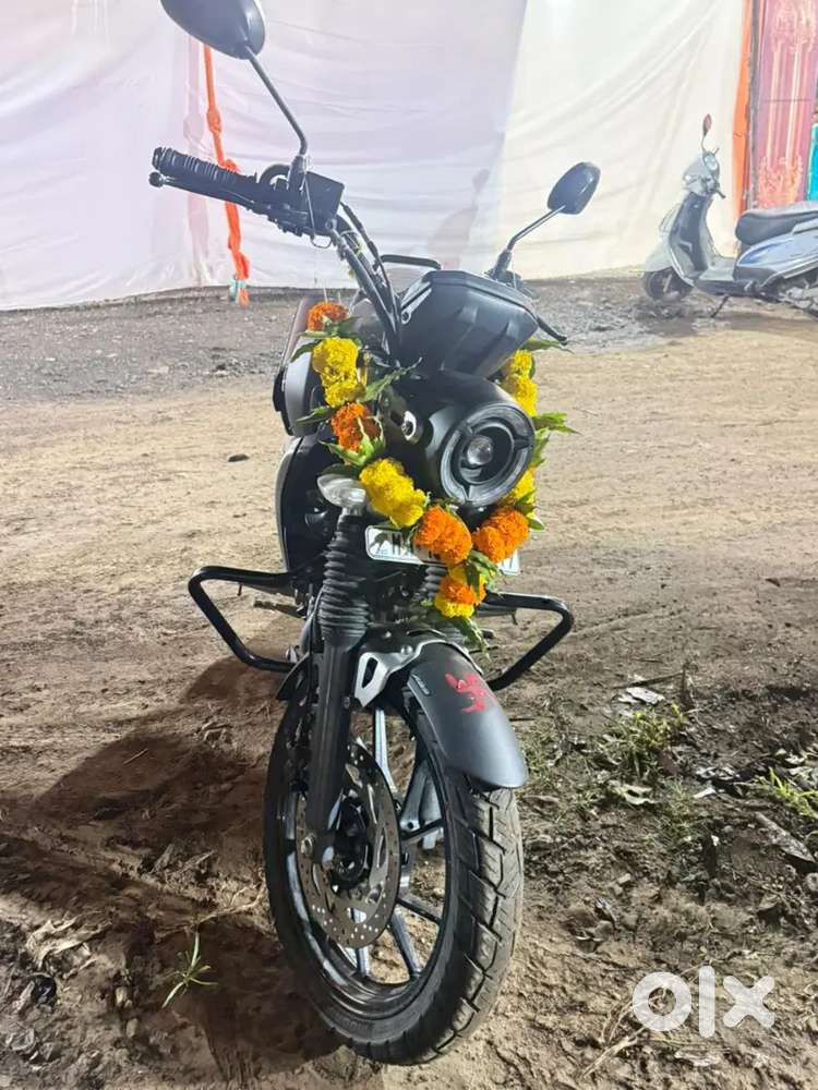 Good condition new bike one hand use bike