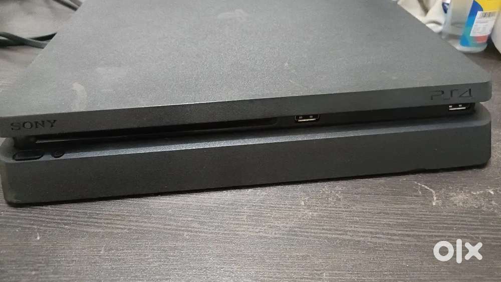 PS4 Slim PlayStation 1 tb