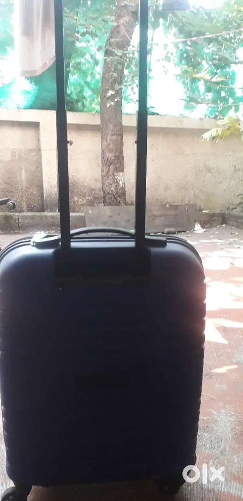 Kamiliant American Tourister Trolley bag