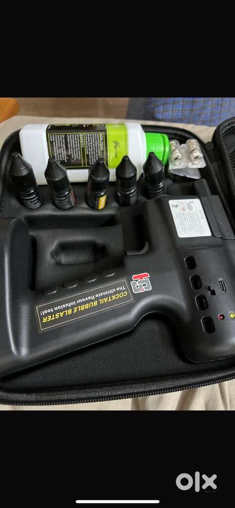 Cocktail bubble blaster (bubble maker)