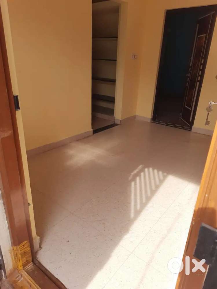 1BHK in Meenakashinagar Baglur road Hosur