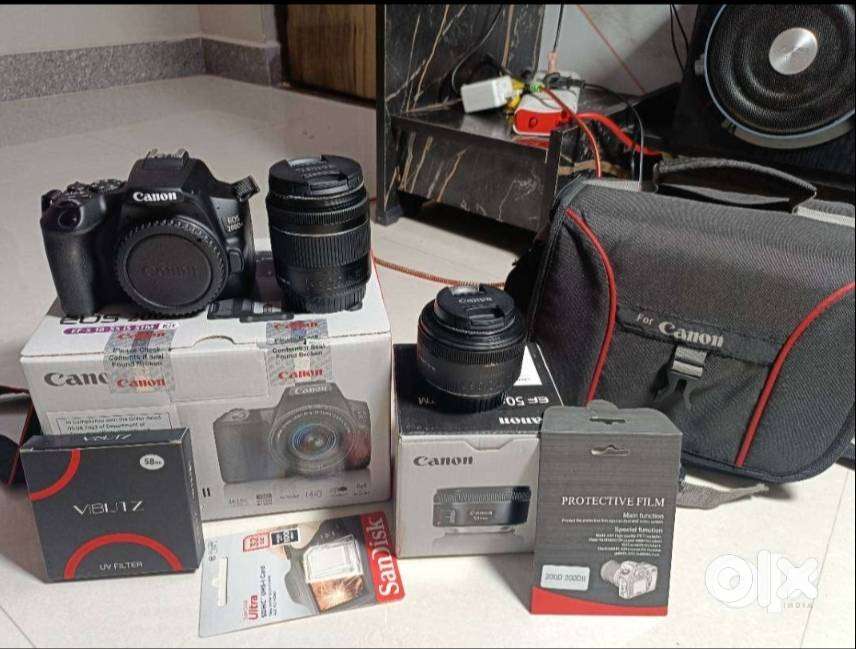 Canon 200dii with 50mm 18-50mm 55-250 mm lens