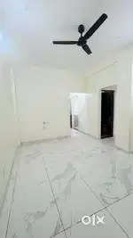 1 BHK Unfurnished Flat Near Bombay Hospital