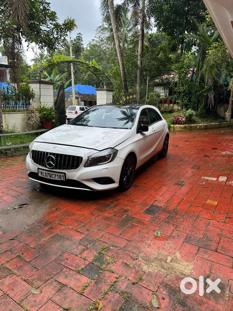 Mercedes-Benz A Class ,A200d 2015 sunroof ,little accessories loaded