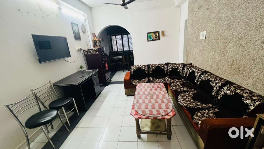 Room mate only job person
