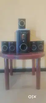 Home theatre and pedasal fan.