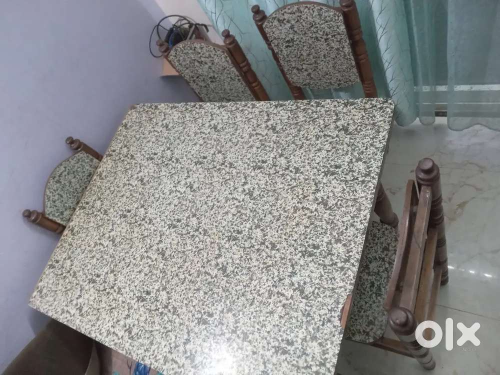 Good condition  Dining table  teek wood urgent sale