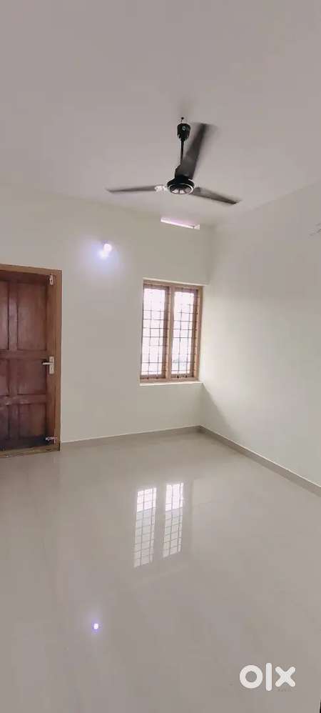 Palikkara parakood near infopark 2 bhk apartment for rent
