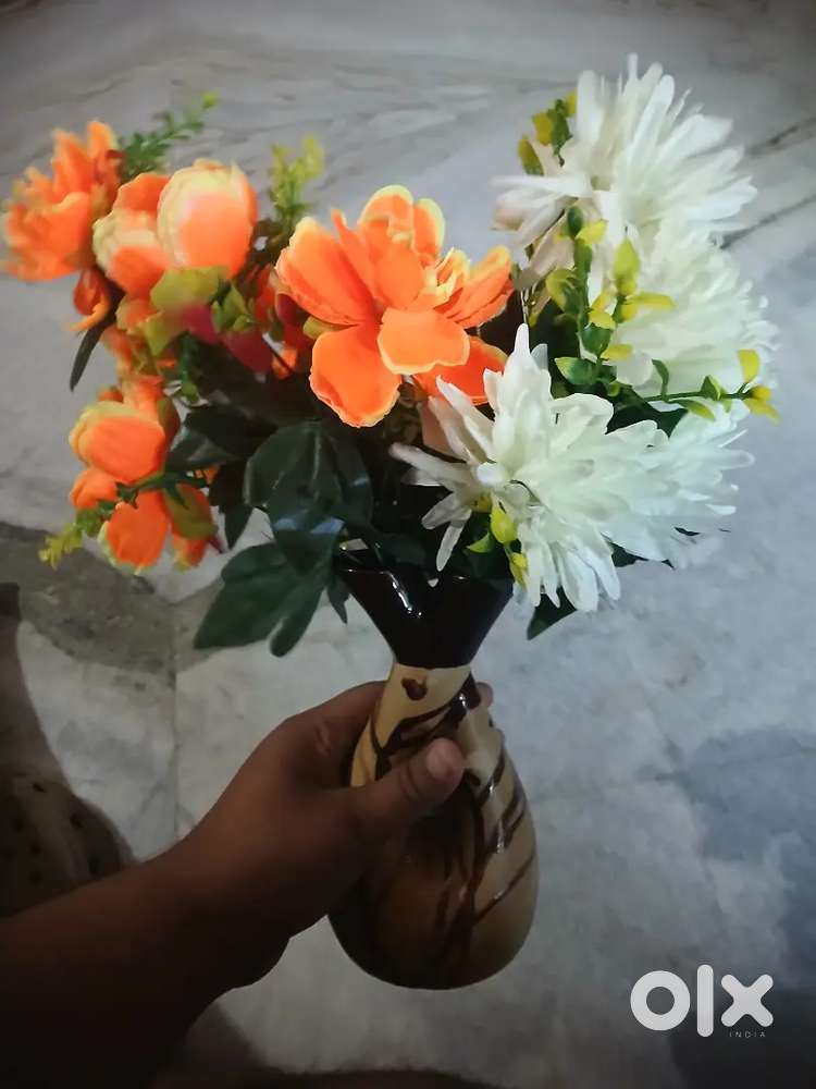 A beautiful flower pot
