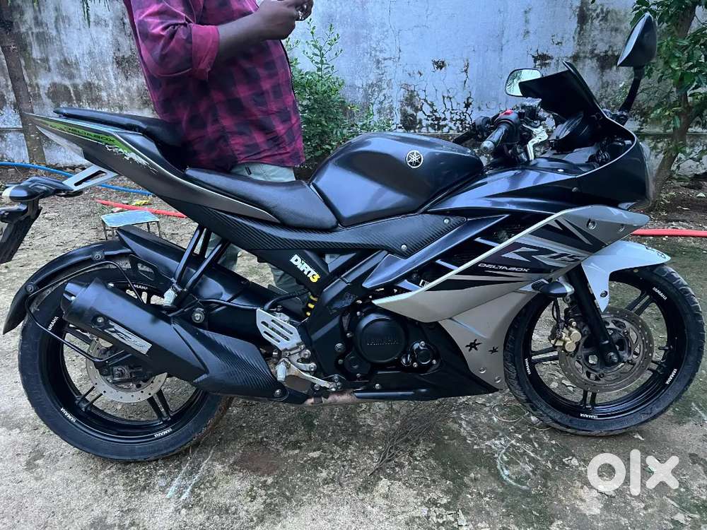 Complete showroom track emergency sale money problem
