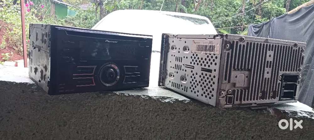 Polo car system or pioneer system total 2 sale.    USB..AUX..CD..