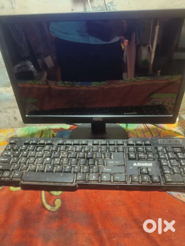 Lenovo ThinkPad computer WITH AOC MONITOR