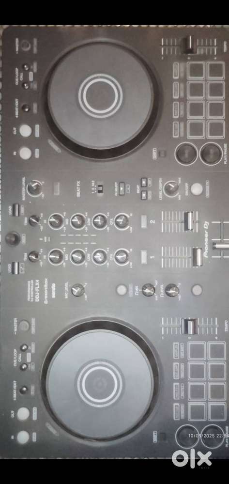 Pioneer DDJ FLX4 Recordbox controller