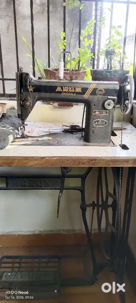 Double shuttle shilai machine