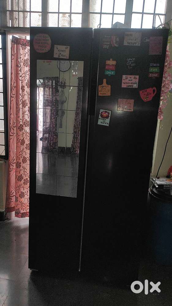 Side by side refrigerator