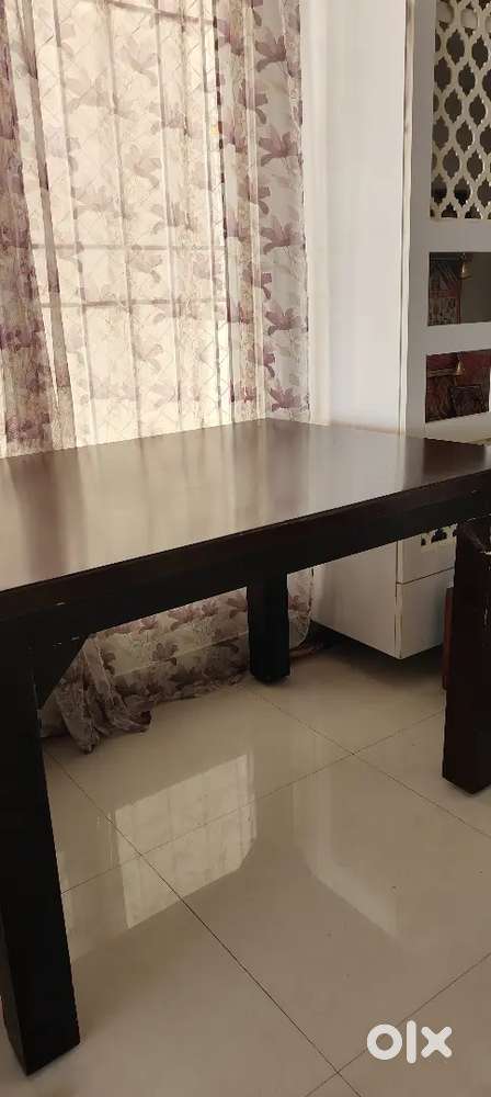 Dining table with 4 chairs
