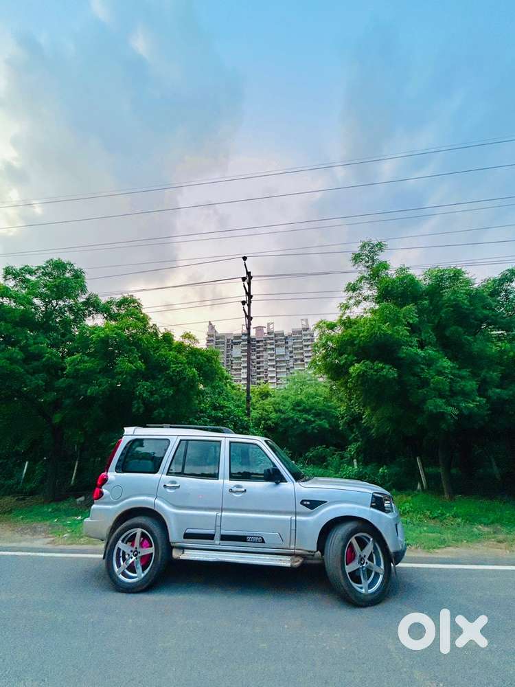 Mahindra Scorpio s5 to s11 convert Classic 2021 Diesel 82000 Km Driven