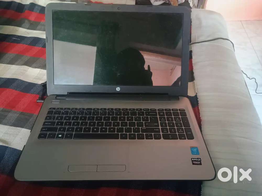 Hp laptop, 8 Gb ram , 1TB harddisk