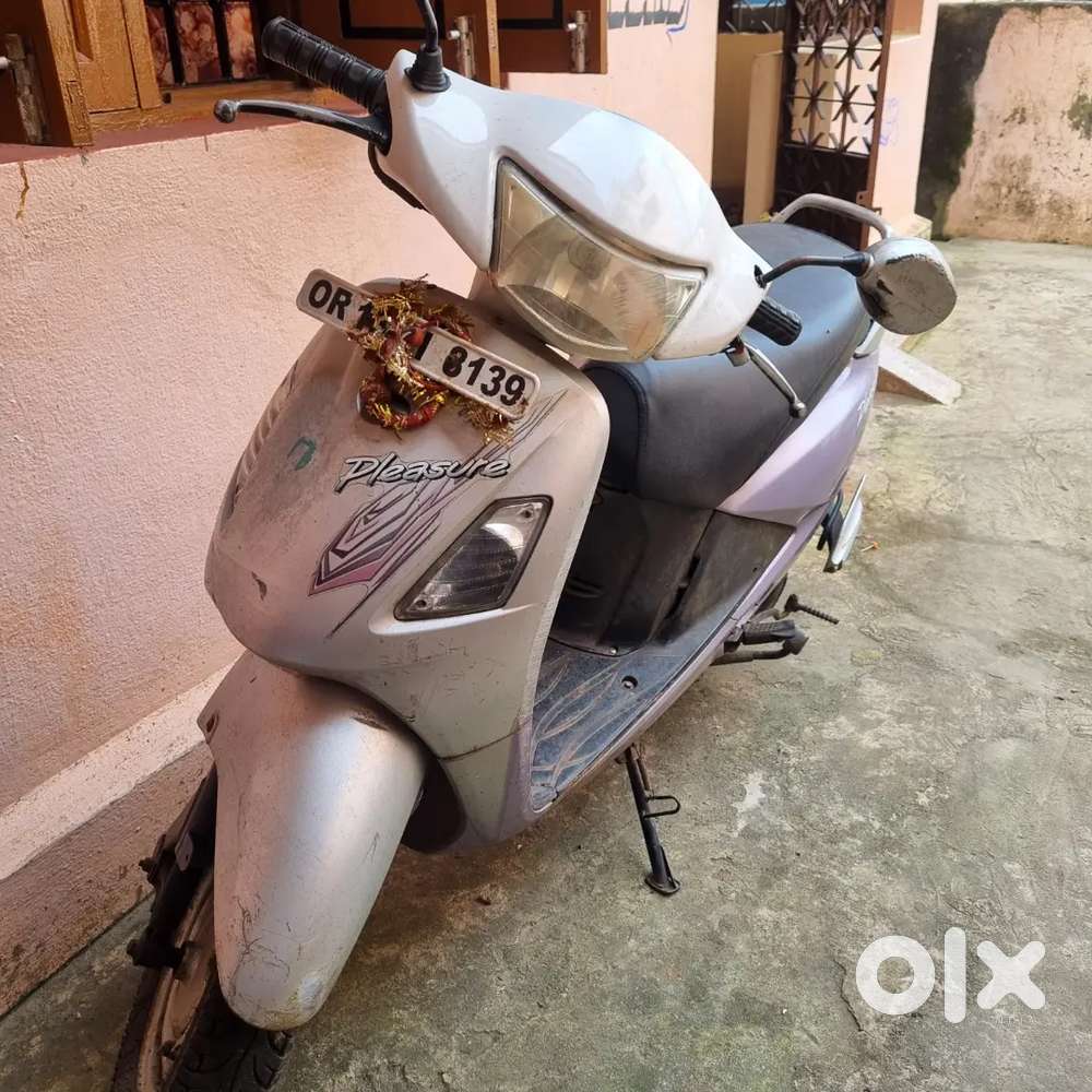 Urgent Sale – Hero Pleasure (Aug 2012)  Only 8,578 km