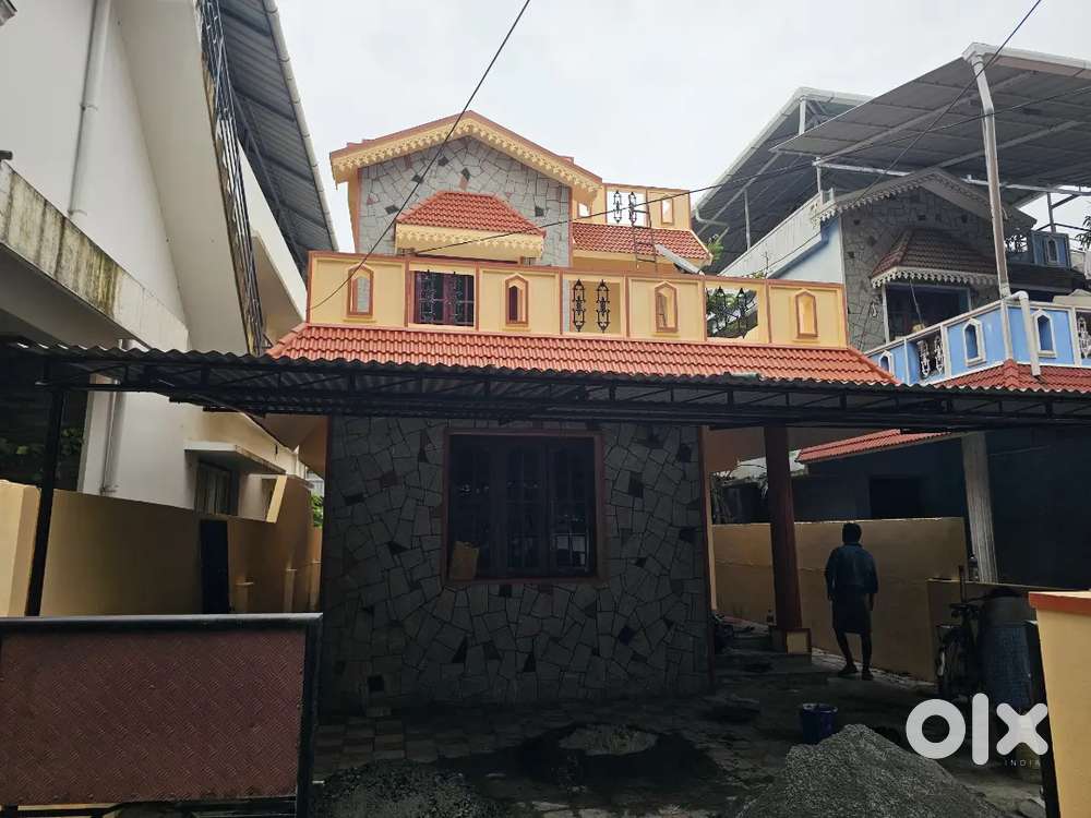 3Bhk Independent house For Rent Medical center Vennala.