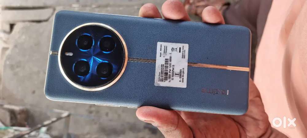12 pro 8 gb ram 256 gb rom