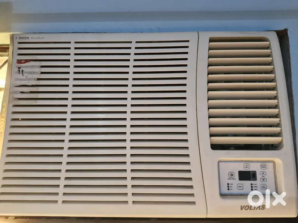 100 window AC sale first class condition with remote