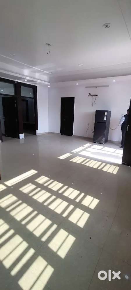 8bhk 2 kitchan semi furnished fully independent villa gomti nagar Lko.