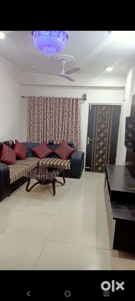 Fully furnished 2BHK flat