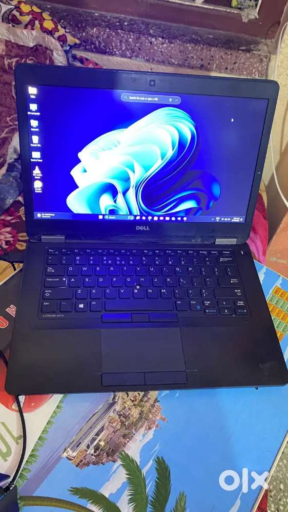 Dell latitude E5270 laptop