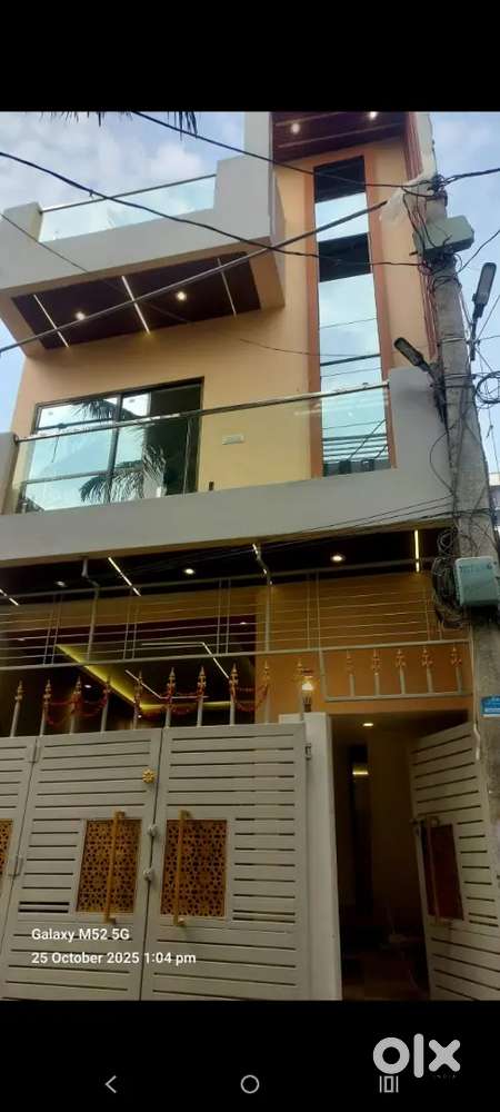 PANDEYPUR rudra building bhakti nagar men road se do mkan baade