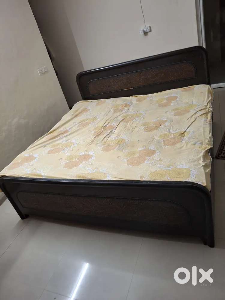 DOUBLE BED