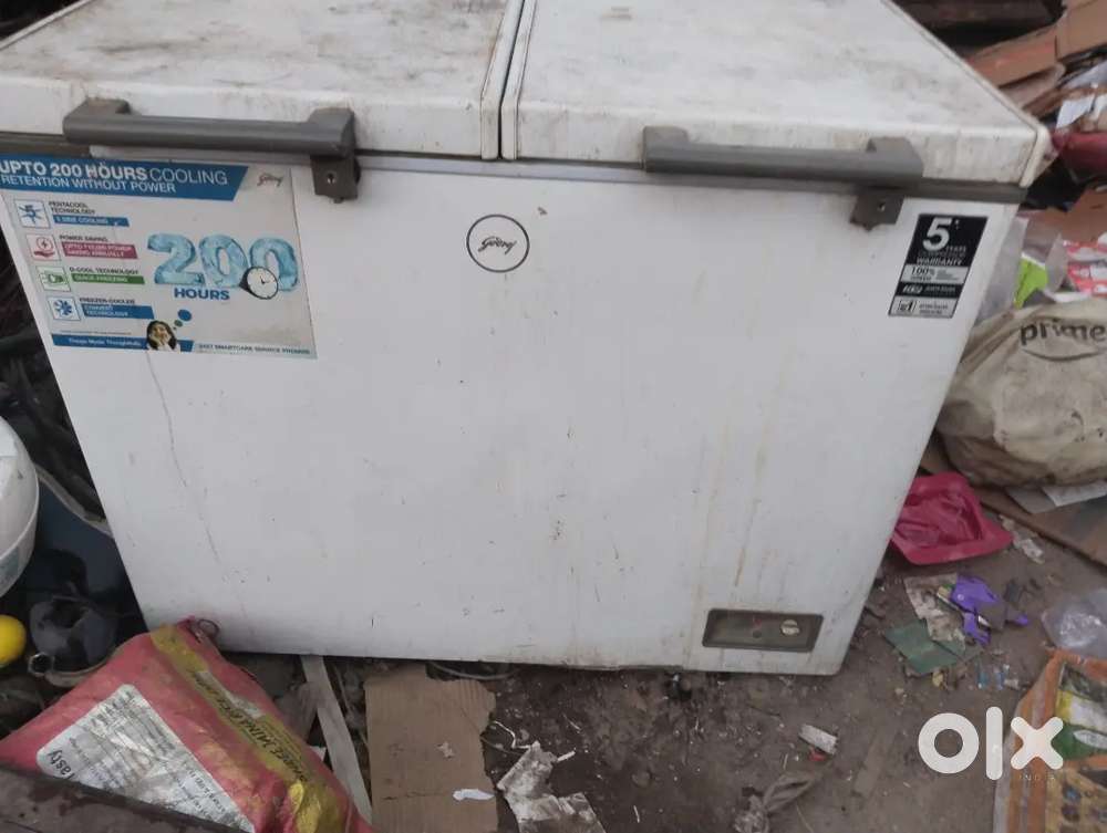 Di fridge bechana Hai argent mai
